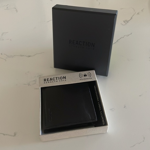 NIB Reaction Kenneth Cole RFID Leather Bifold Black Wallet & Card Case - Picture 1 of 10